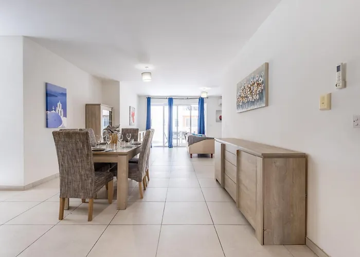 3br With Terrace - Sleep 6 By Quicktrips Daire *