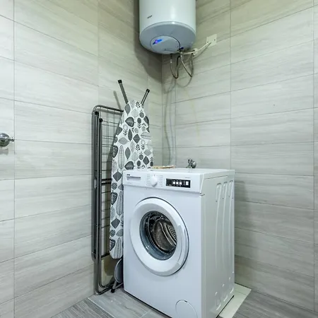 דירה 3br With Terrace - Sleep 6 By Quicktrips *