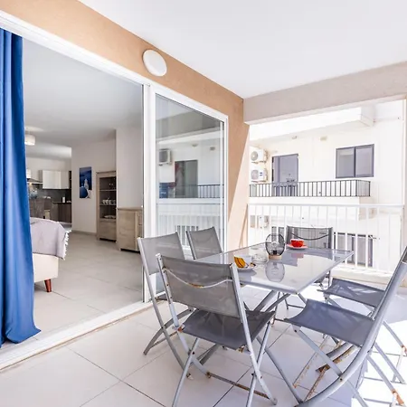 3br With Terrace - Sleep 6 By Quicktrips *