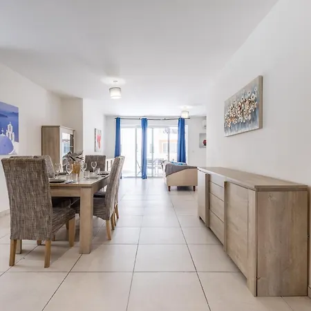 3br With Terrace - Sleep 6 By Quicktrips Lägenhet *