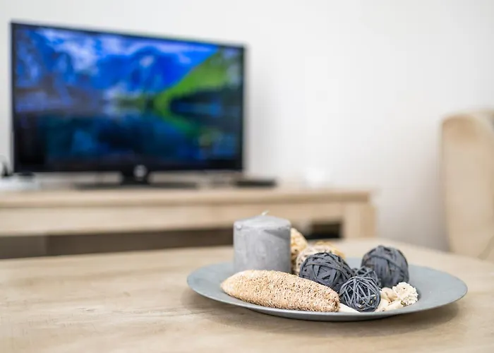 アパート 3br With Terrace - Sleep 6 By Quicktrips セント・ポールズ・ベイ