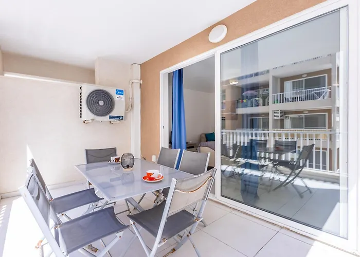 3br With Terrace - Sleep 6 By Quicktrips *