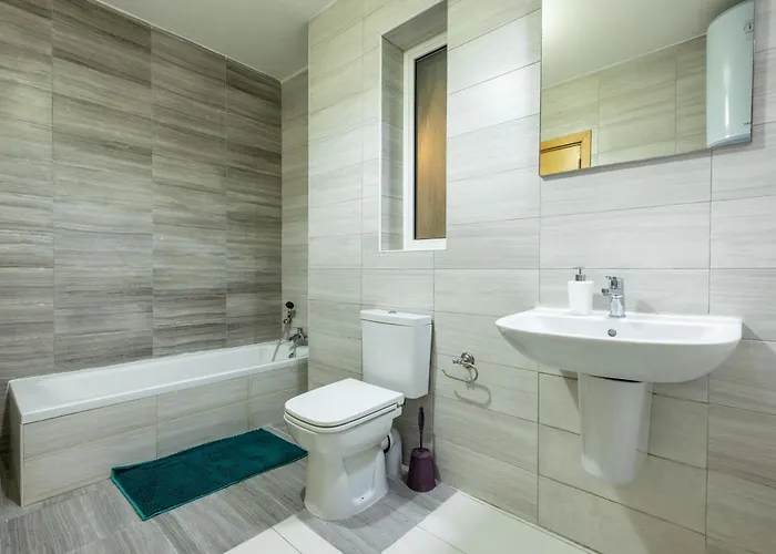 3br With Terrace - Sleep 6 By Quicktrips * סיינט פול ביי